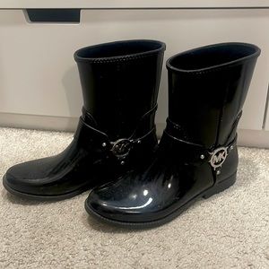 Michael Kors black slip on rain boots